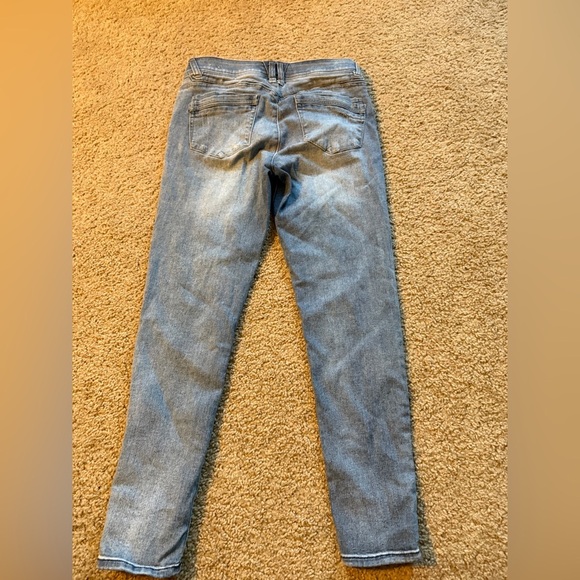 Democracy Jeans - Picture 2 of 6